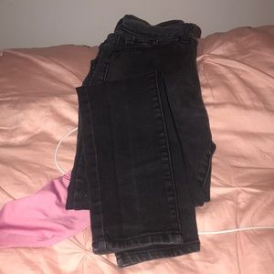 Black Skinny Jeans